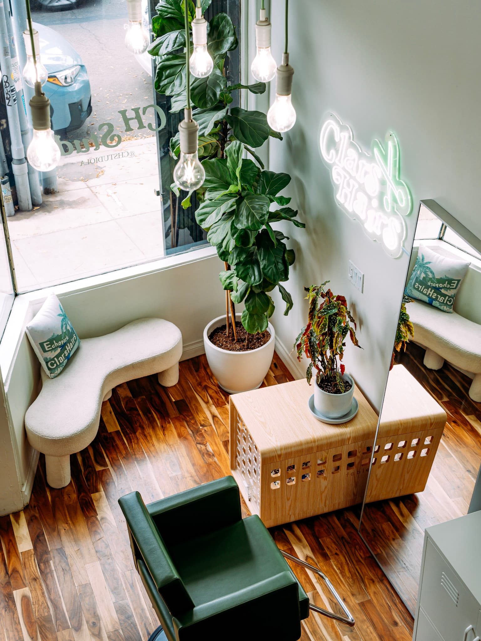 Private loft space in Echo Park salon! 3